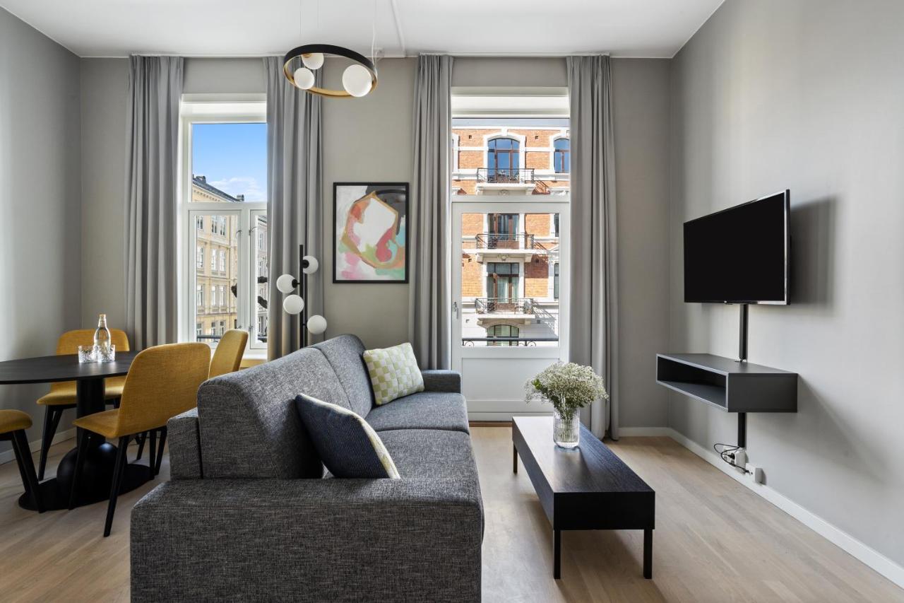 1 Bedroom Apartment Balcony Sofa Bed,1380957716:JPEG